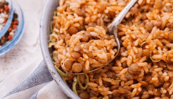 Arroz com Lentilha Pimentão e Cebola 