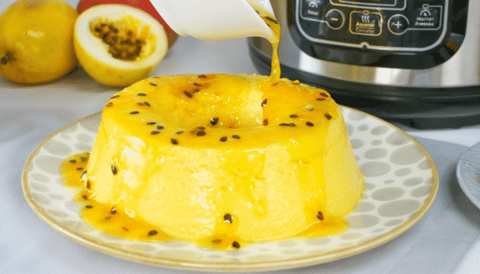 Flan de Manga com Calda de Maracujá 