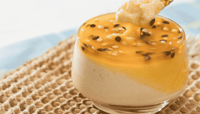 Mousse de Maracujá com Calda 