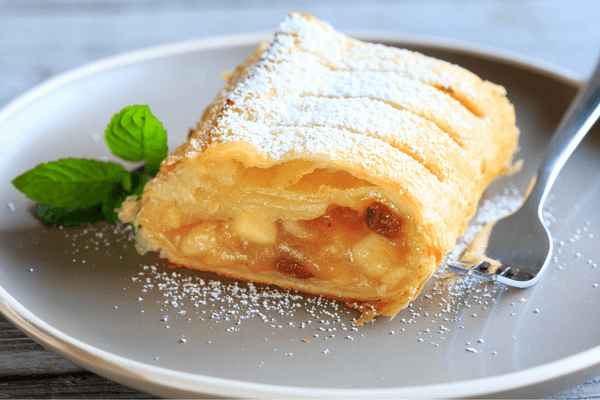 Receita de Apfelstrudel: Uma Sobremesa Irresistível da Áustria!